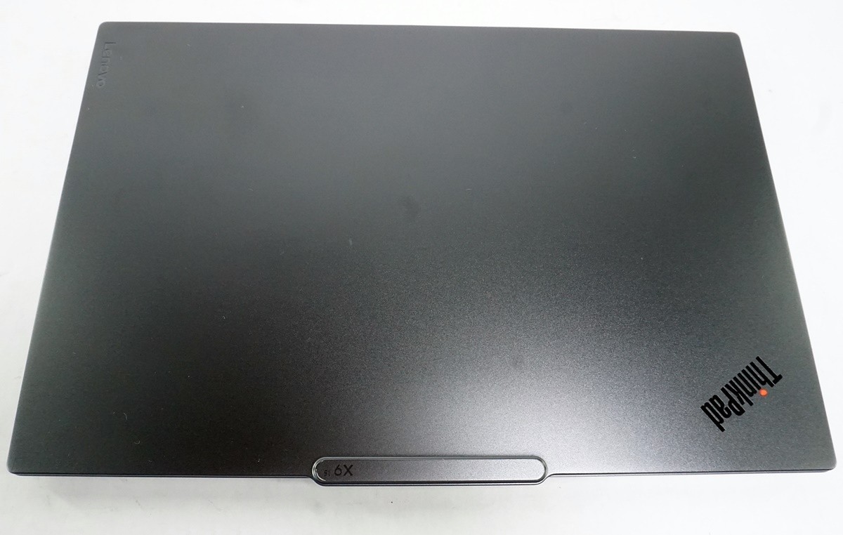 Lenovo ThinkPad X9 15 Aura 15.3″ OLED Ultra 5 226V 2.1GHz 16GB RAM 512GB SSD