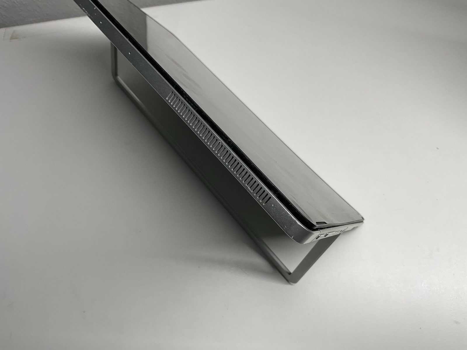HP Elite X2 1012 G2 Tablet 12″ FHD I7-7600U 8GB *READ*