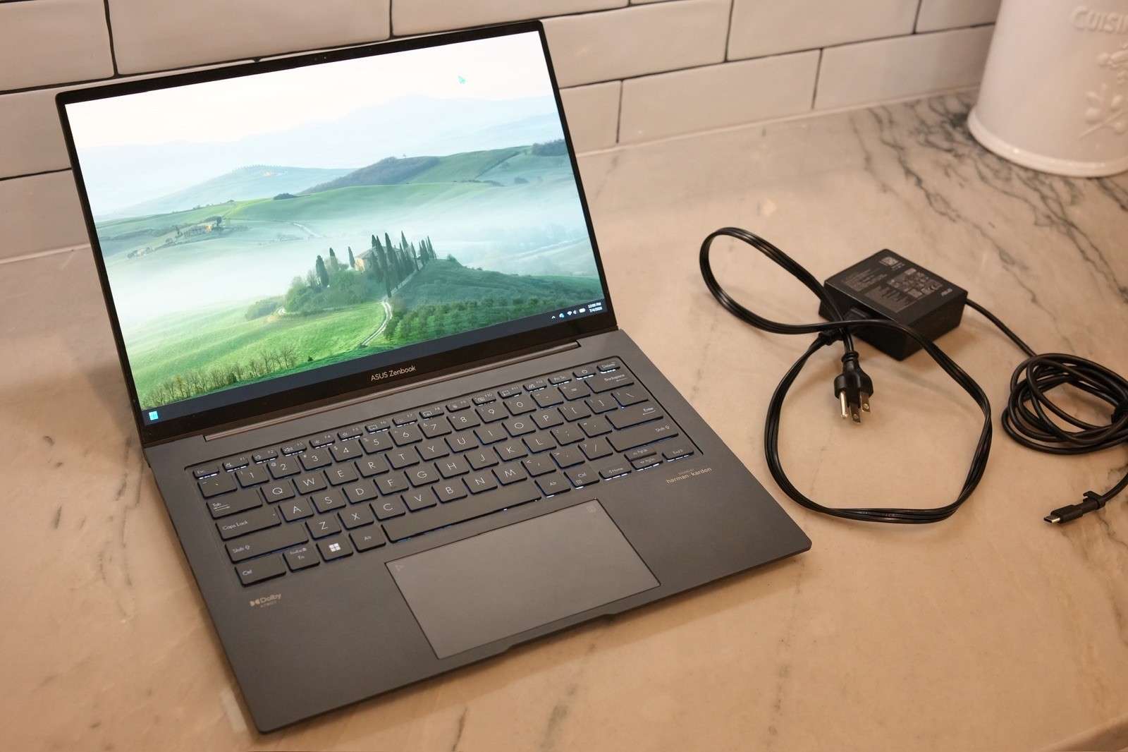 ASUS Zenbook 14.5″ (512GB SSD, Intel Core i7 13th Gen., 5.00 GHz, 16GB) Laptop