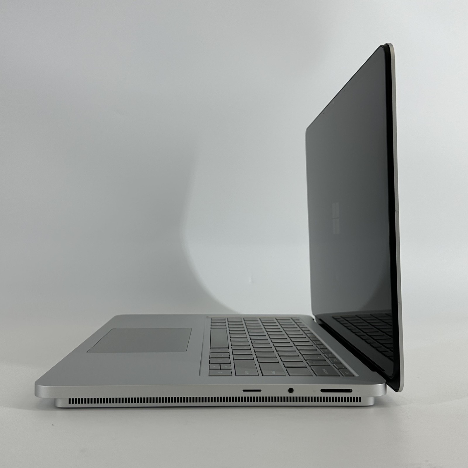 Microsoft Surface Laptop Studio 2 14.4 2K TOUCH i7-13800H 32GB 1TB SSD RTX 4050