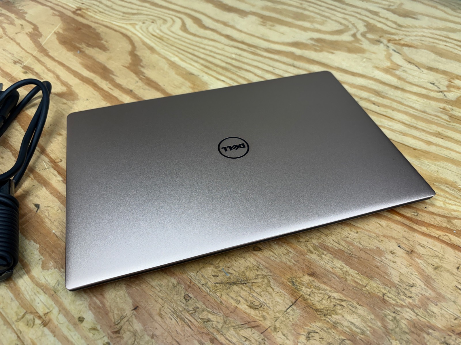 Dell XPS 13 9360 Rose Gold i7-7560U 8GB 256GB SSD Iris Plus 640 Win11