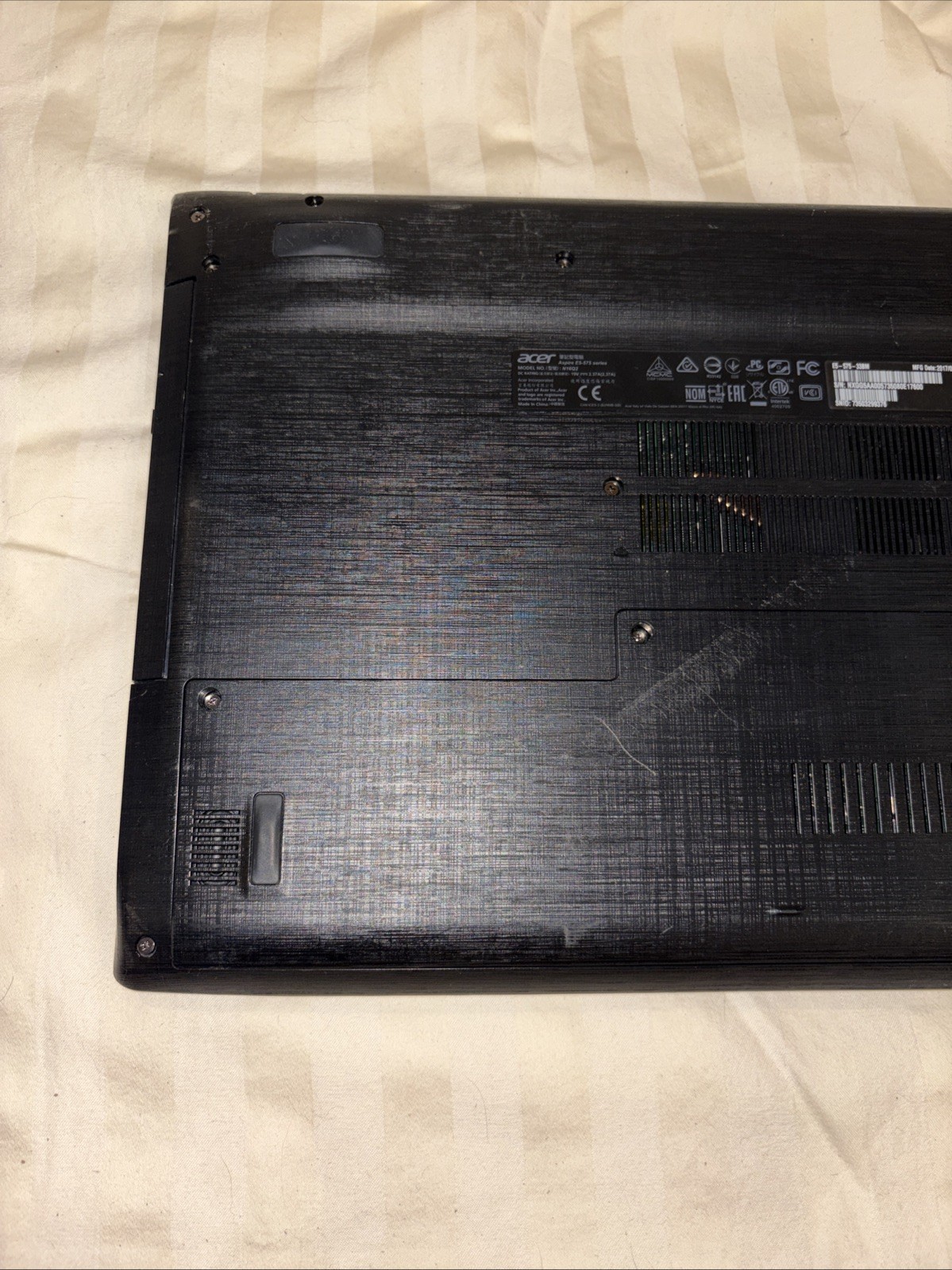 ACER ASPIRE E5-575 | I3-7100U 2.40 GHZ 4GB 250GB Hdd Windows 10 home