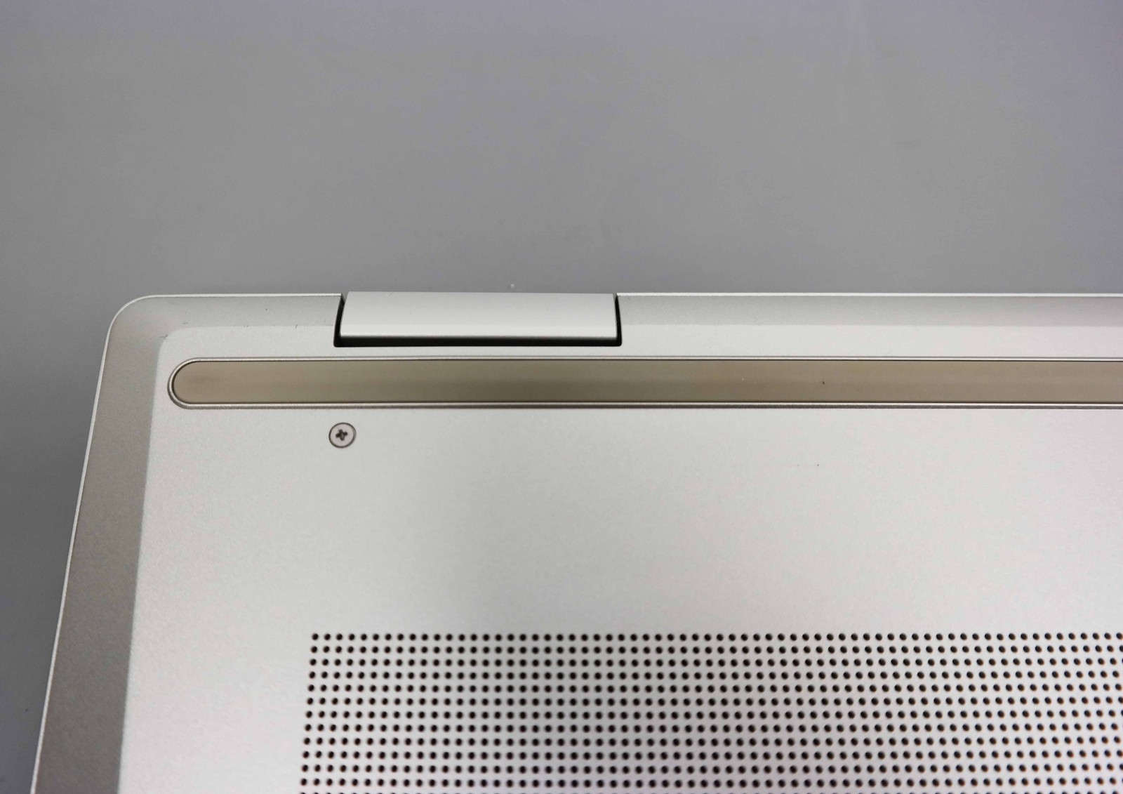 HP Pavilion x360 14-ek0033dx 14″ Core i5-1235U 8GB 512GB SSD