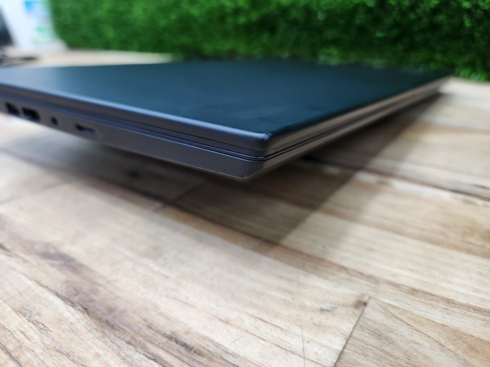 Lenovo ThinkPad T490 14″ FHD i5-8365U 1.6GHz 16GB 256GB SSD Windows 11 Pro READ~