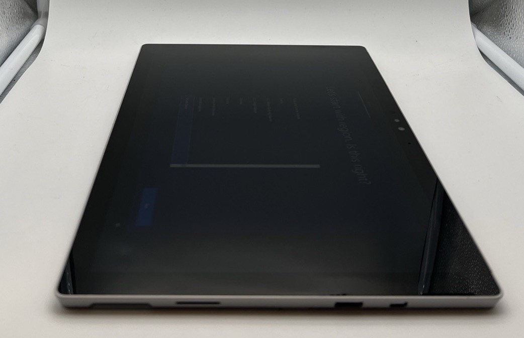 Microsoft Surface Pro 4 Intel i7-6650U 16GB RAM 512GB 3/3