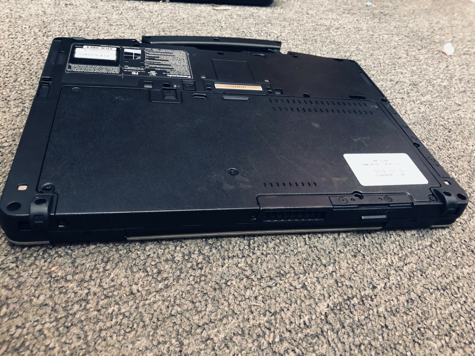 windows 11 /VGA/DVD/serial port/RS232/9 pin/Panasonic Toughbook CF-54 i5-6300U