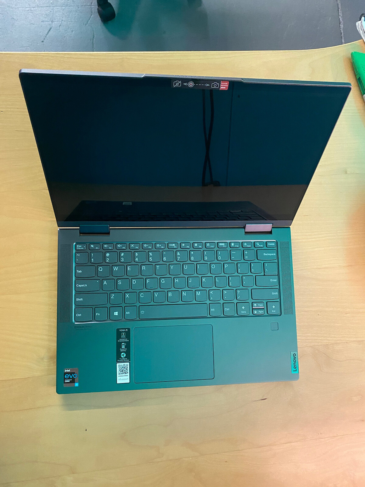 Lenovo Yoga 7 14ITL5 14″ (512GB SSD, Intel Core i5-1135G7, 2.40GHz, 12GB RAM) 2