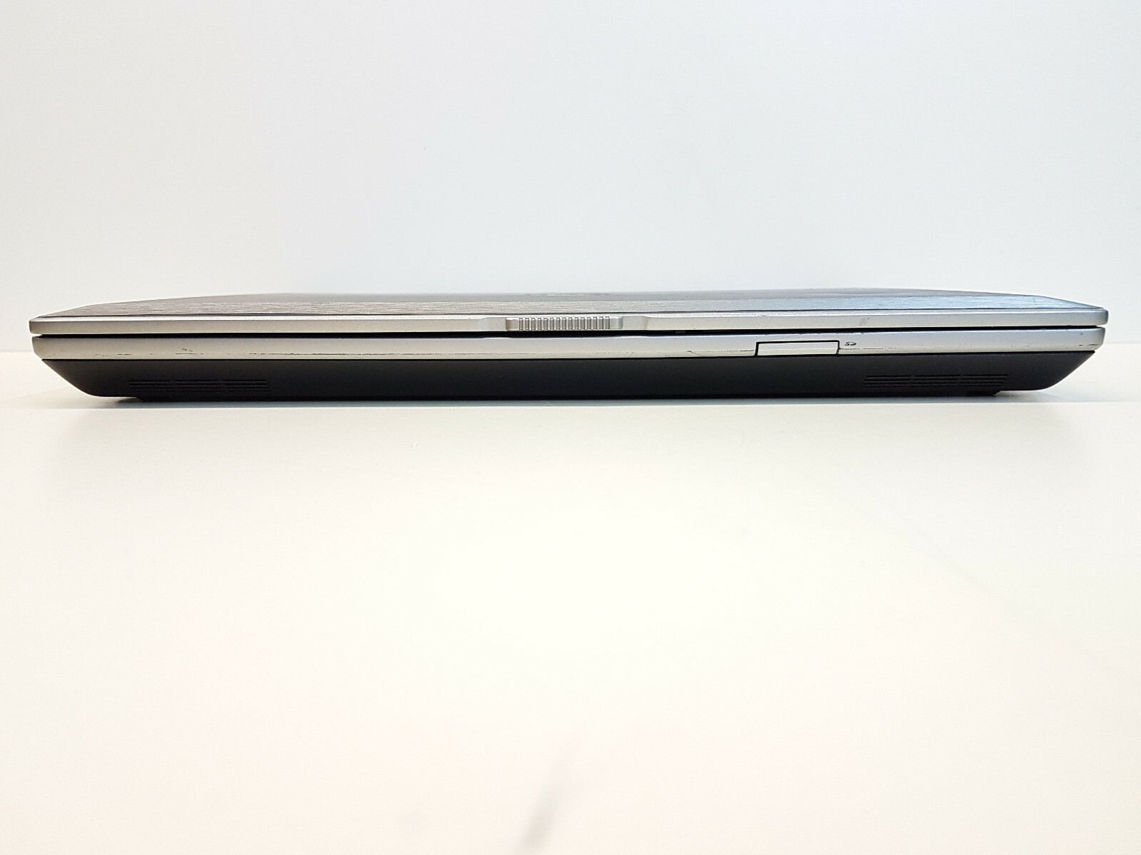 Dell Latitude E6420 14″ i5-2520M + 4GB + 500GB Windows 10 Pro TESTED