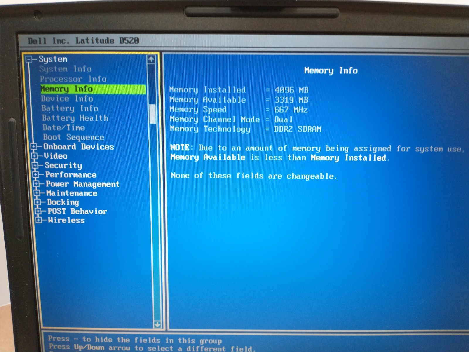 Debian12 Dell Latitude D520 – 15″ LCD/2.00GHz/4GB RAM/240GB SSD HD/SERIAL