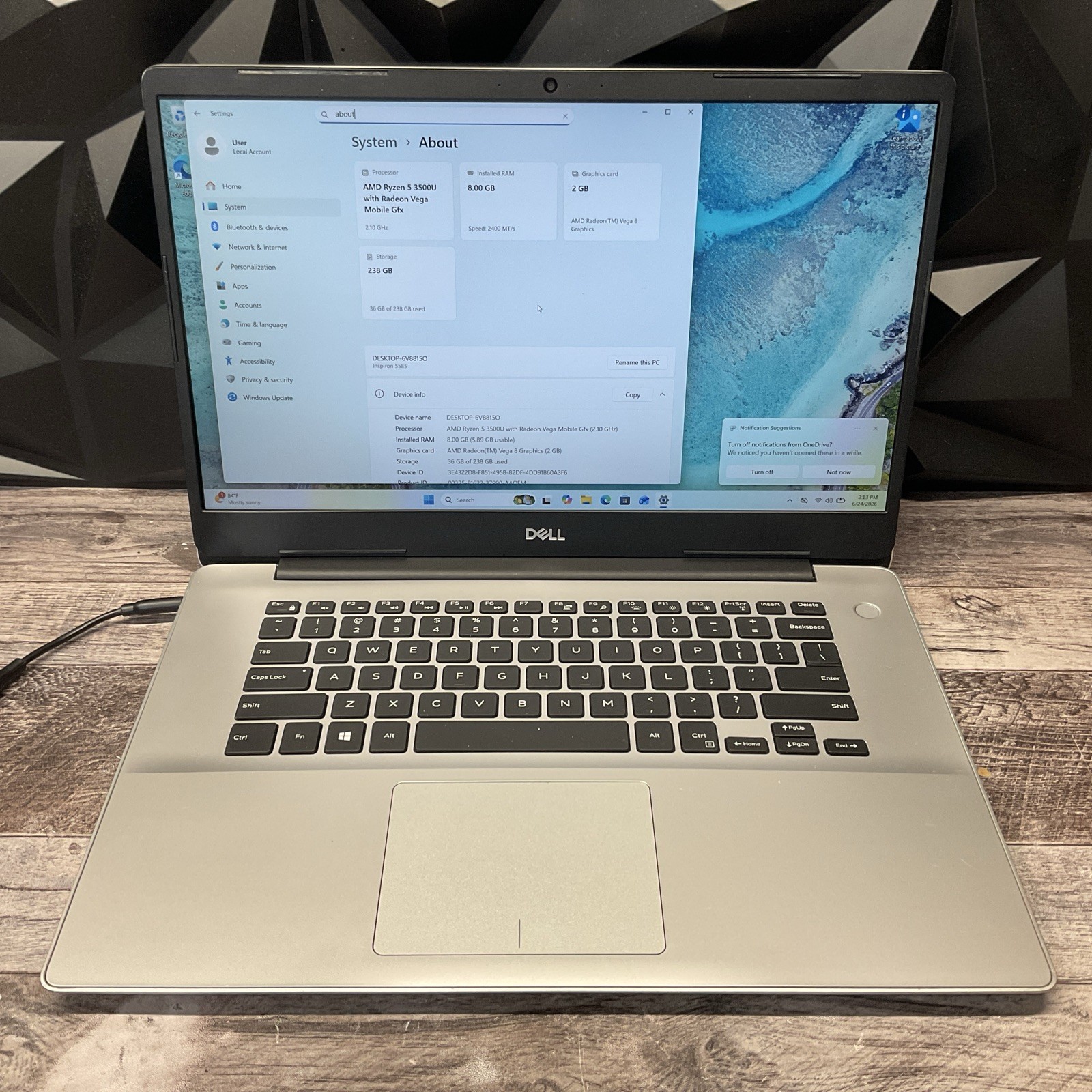 Dell Inspiron 5585 / Ryzen 5 3500U / 8GB RAM / 256GB SSD / Windows 11 Pro / C20
