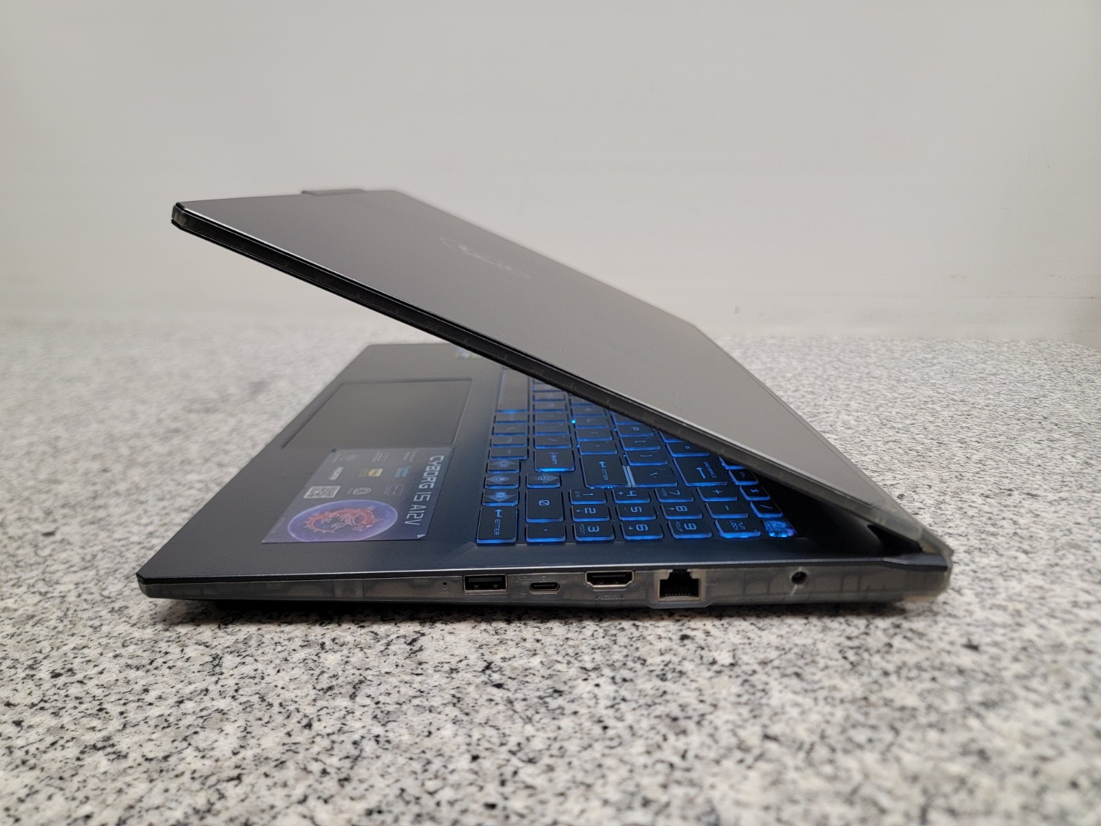 MSI Cyborg 15 A12V 15.6″ i7-12650H 2.3GHz 8GB RAM 512GB SSD GeForce RTX 4060
