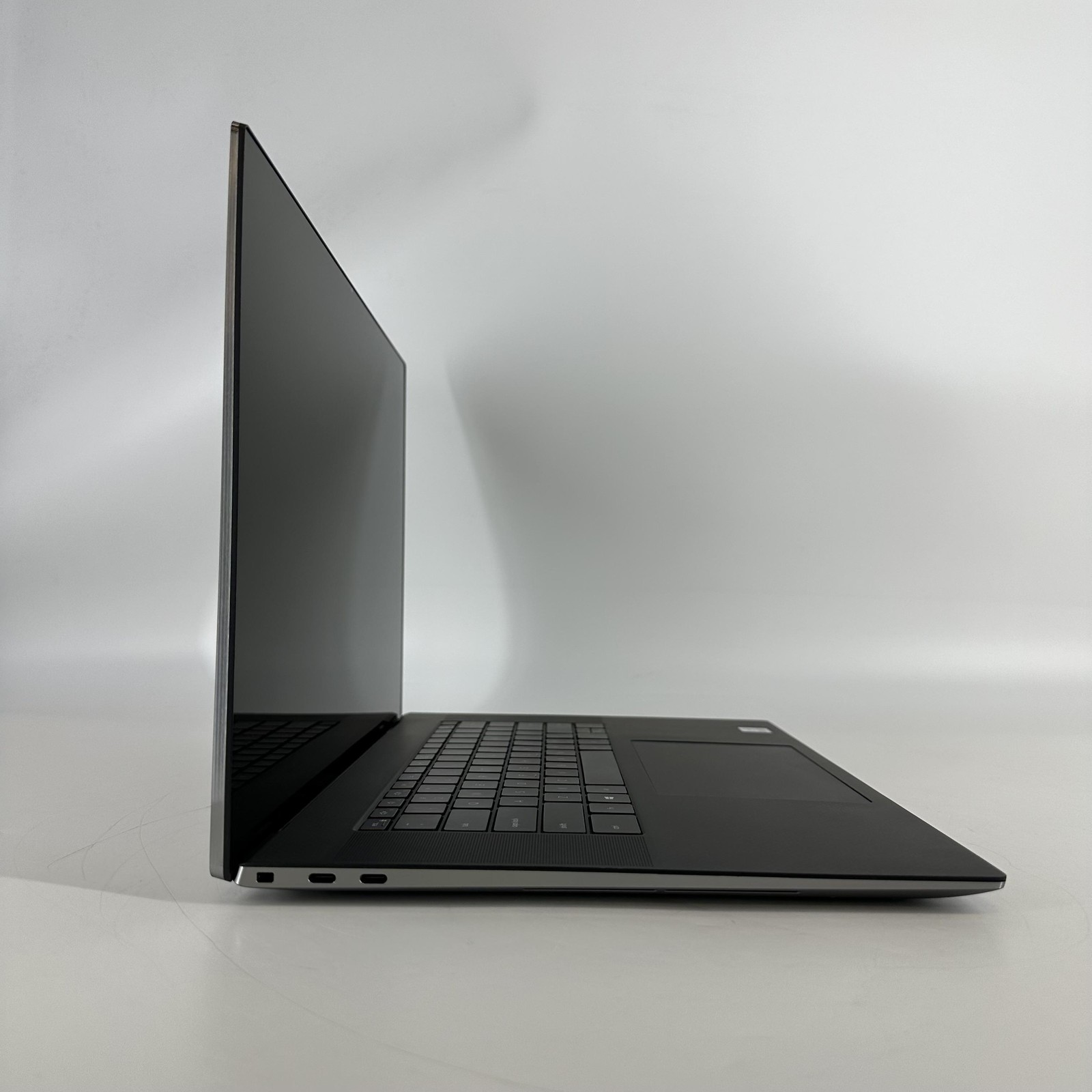Dell Precision 5750 17 UHD+ TOUCH i7-10750H 2.60GHz 32GB 512GB Quadro RTX 3000