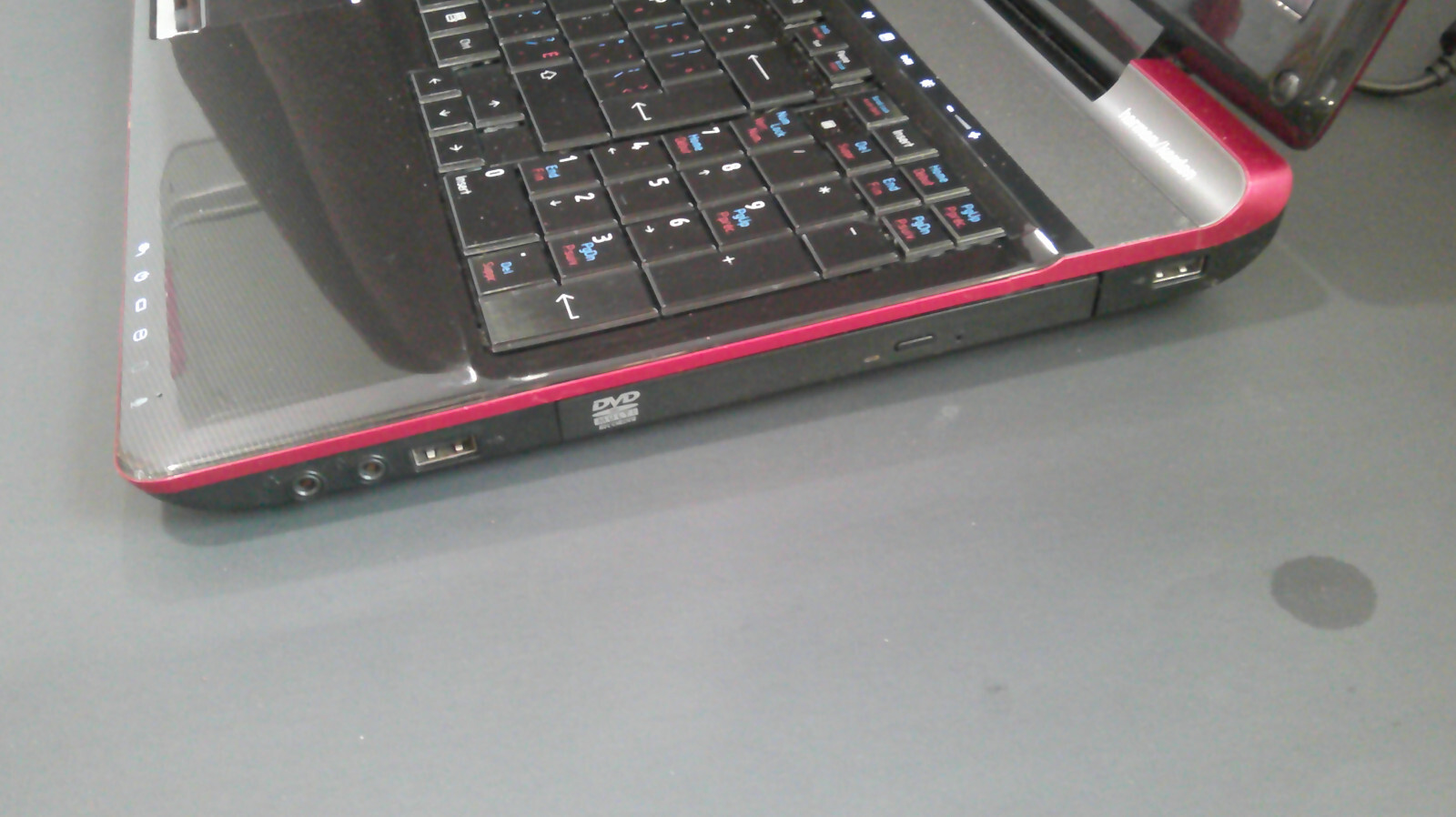 Toshiba Qosmio FLASH F60,i7-2.6-3.3 ghz,500gb,8gb,15.6in