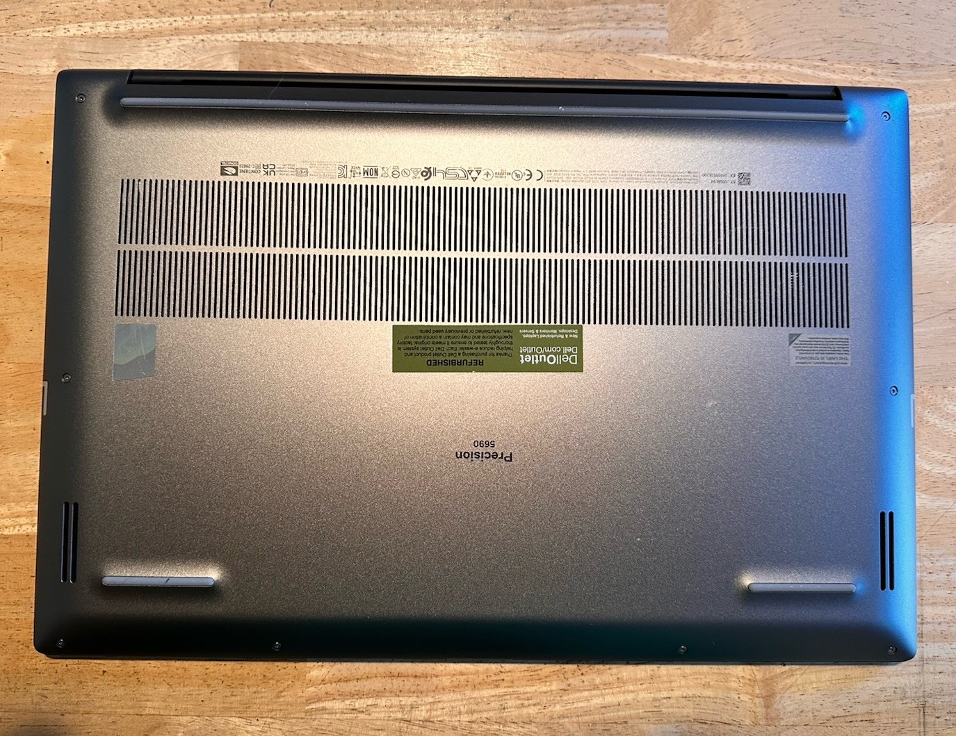 Dell Precision 5690 Laptop Ultra 7 165H 1TB 32GB OLED TOUCH RTX1000 CMRA WTY