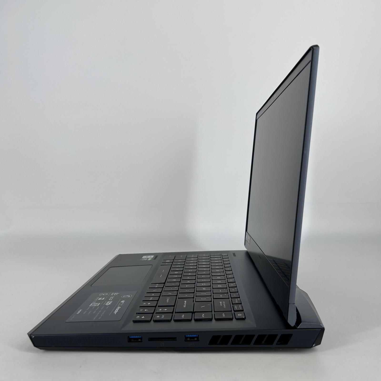 MSI Raider GE66 15.6 240Hz FHD i7-10750H 2.60GHz 32GB 1TB SSD RTX 2070 Super