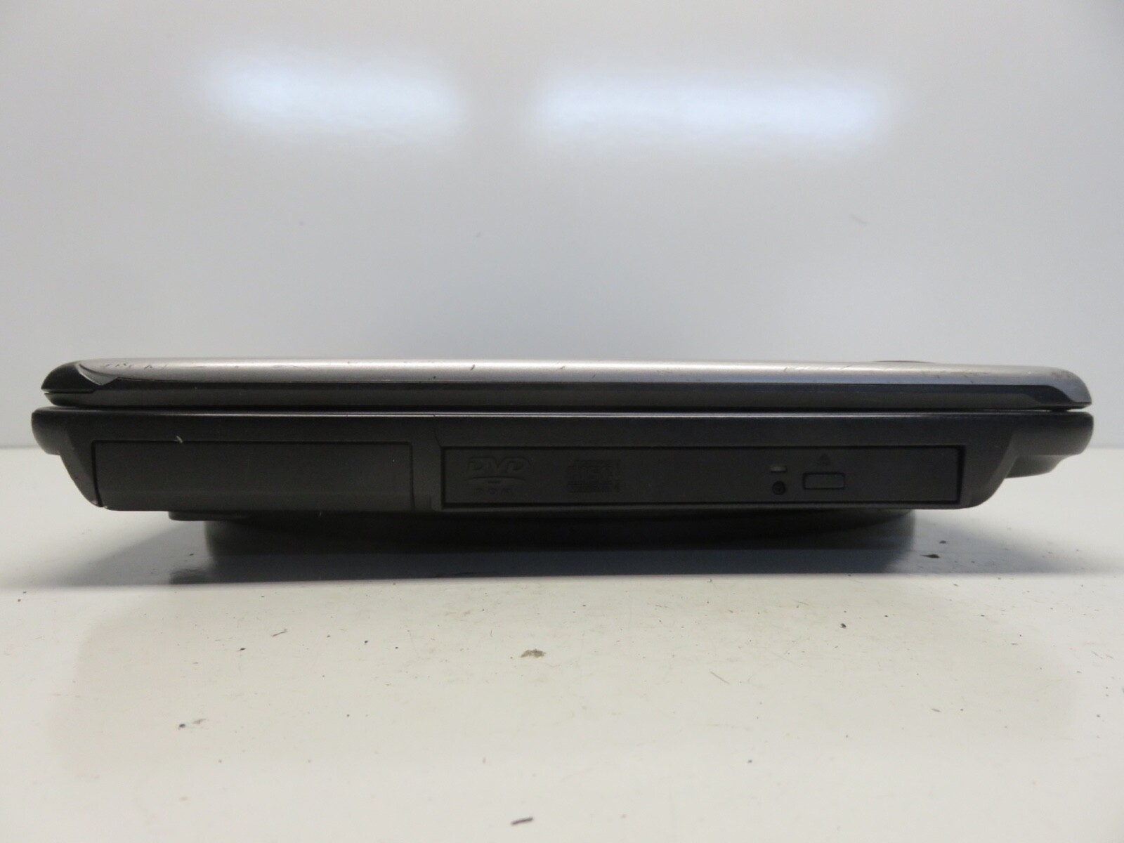 Toshiba Satellite M35X-S114 Intel Celeron M350 1.3GHz 640 KB NO HDD No Batt