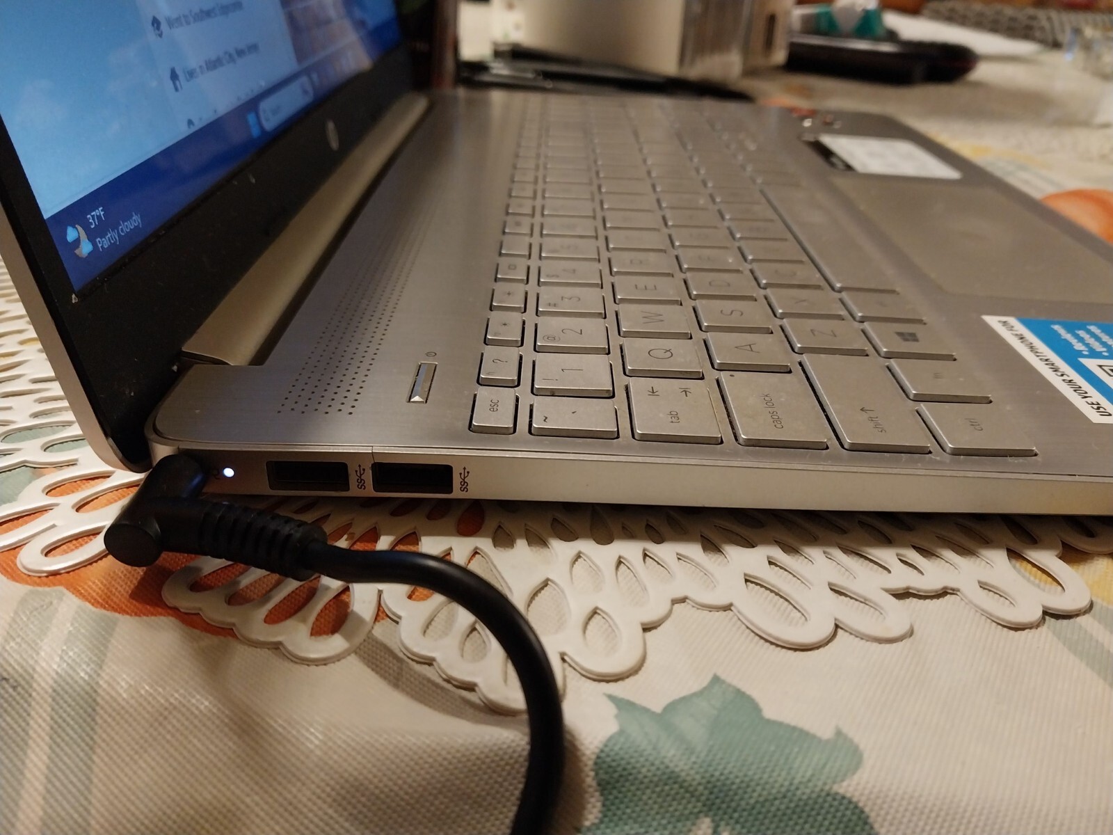 HP Laptop (silver) 15.6 ‘ with TikTok App, Touch AMD, Excellent Condition