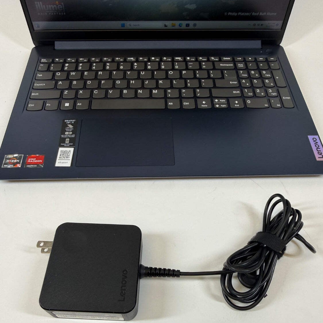 Lenovo IdeaPad 1 15AMN7 15.6″ Ryzen 5 7520U 2.8GHz 8GB RAM 256GB