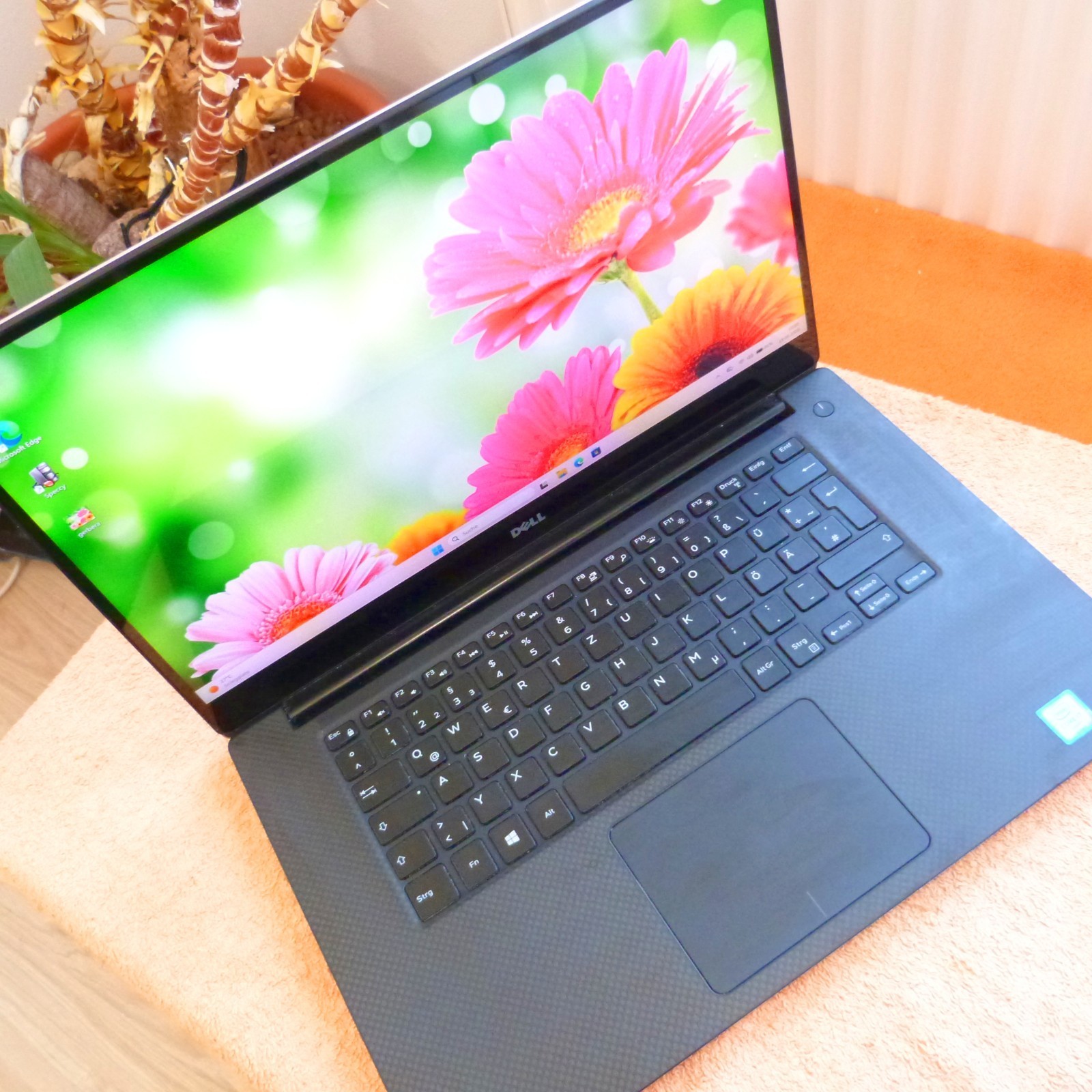 Dell XPS 15 9550 Carbon Fiber Magnesium 15-inch 4K Ultra | 2TB SSD |…