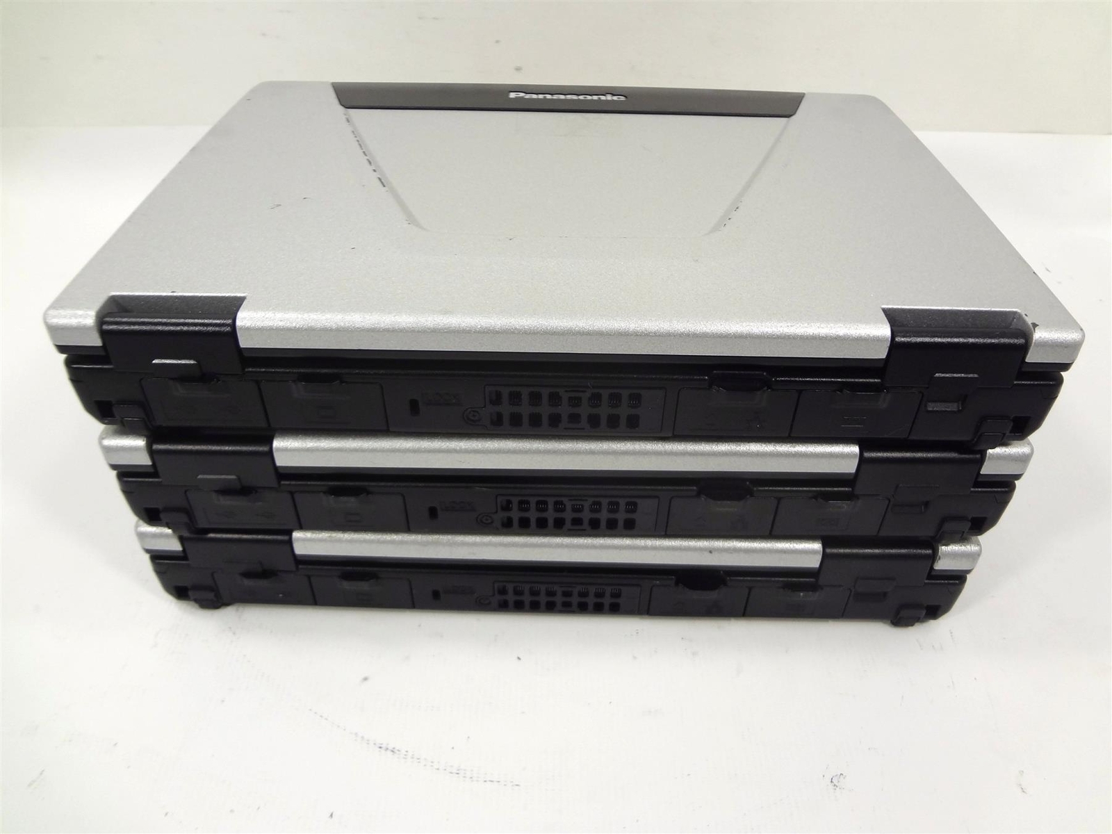 Lot 3 Panasonic CF-52 Core i3 CPU M 330 2.13GHz 2GB – No HHD