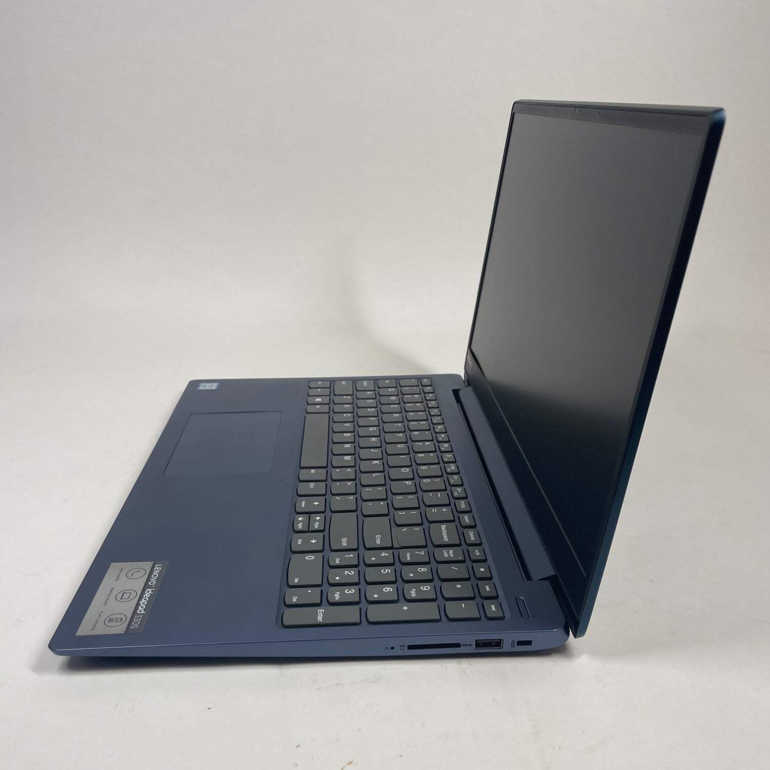 Broken Lenovo IdeaPad i3-8130u 2.2 GHz 4GB RAM 128 GB SSD