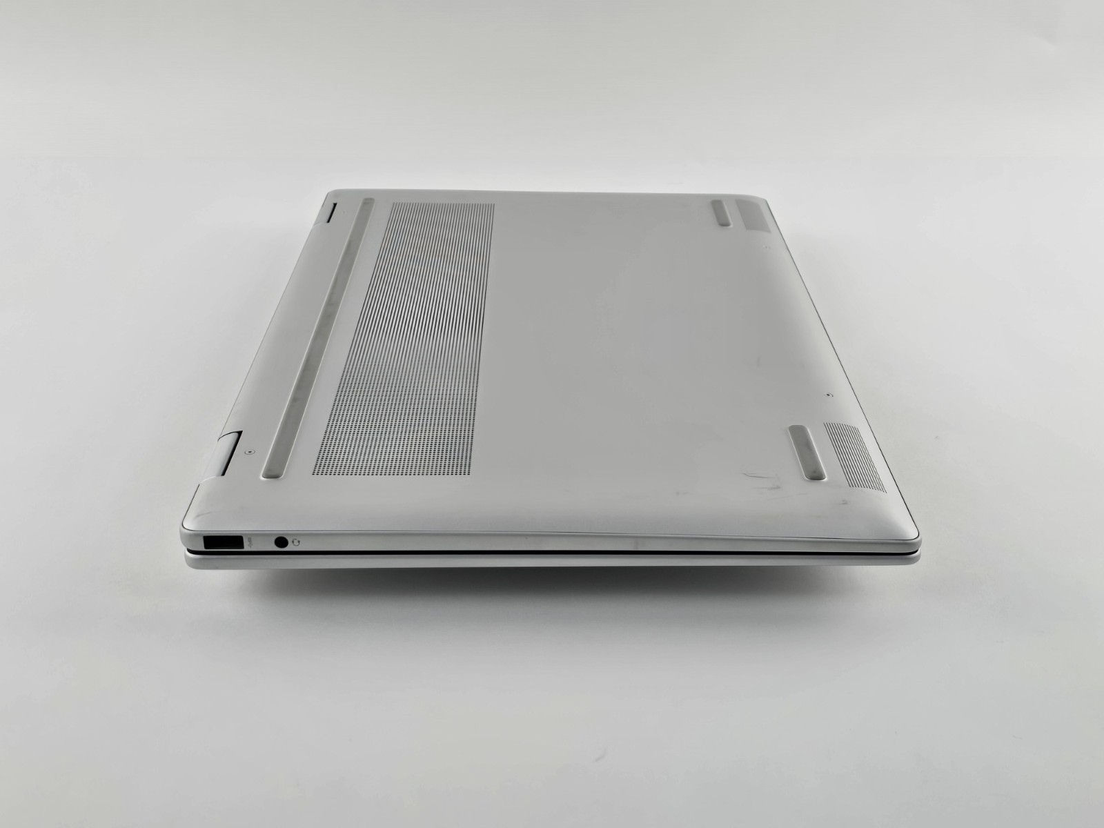 HP Envy x360 2-in-1 16″ Touch Ultra 5 125U 16GB 512GB SSD – Used