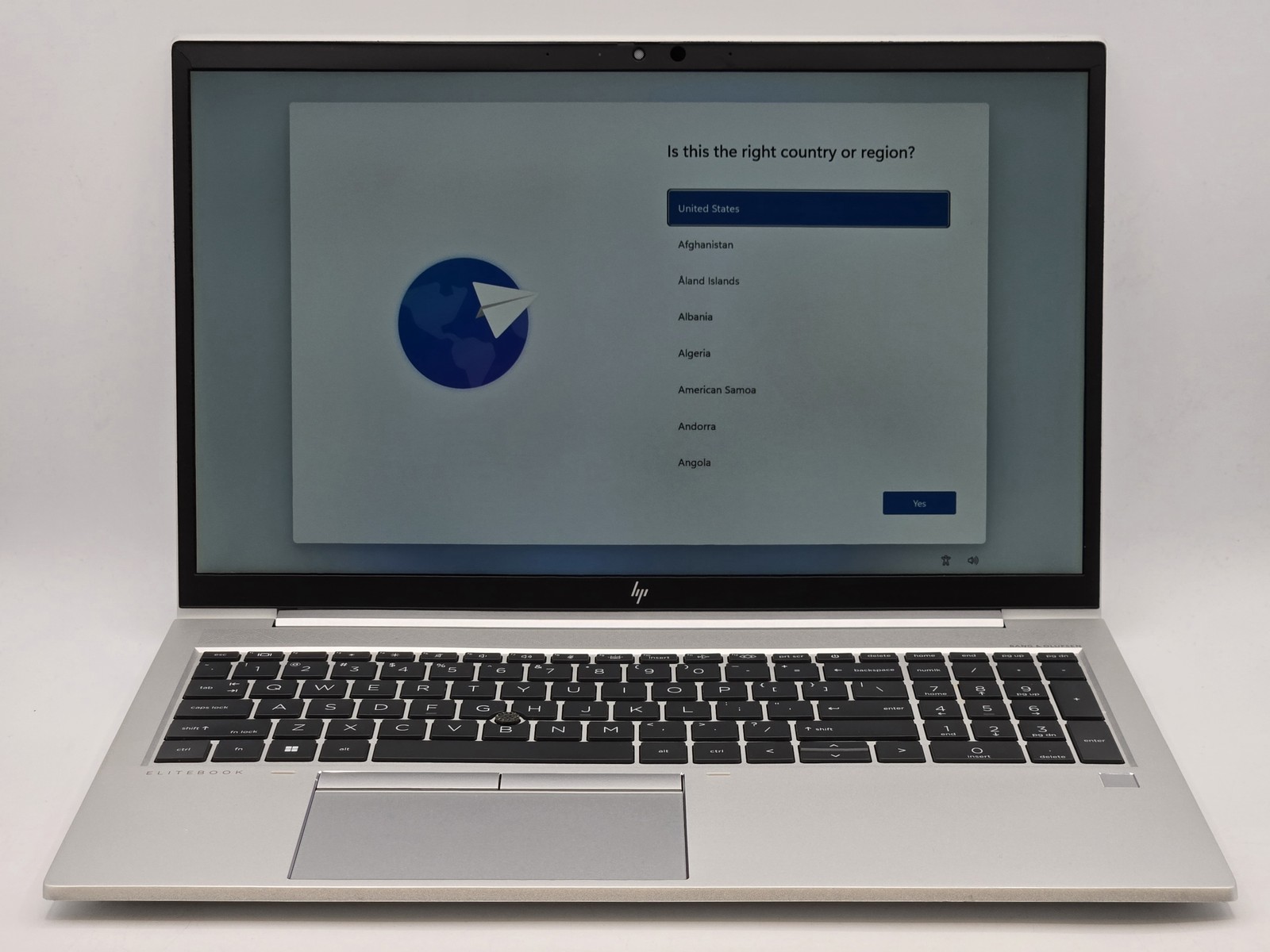 HP EliteBook 855 G8 15″ FHD Touch RYZEN 7 PRO 5850U 512GB SSD 16GB W11P IRCam
