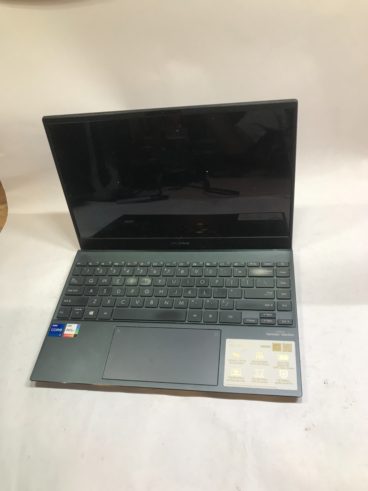 Asus Zenbook 13 UX325E 13″ Intel Core i7 8GB RAM NO SSD/OS For Parts NO POWER