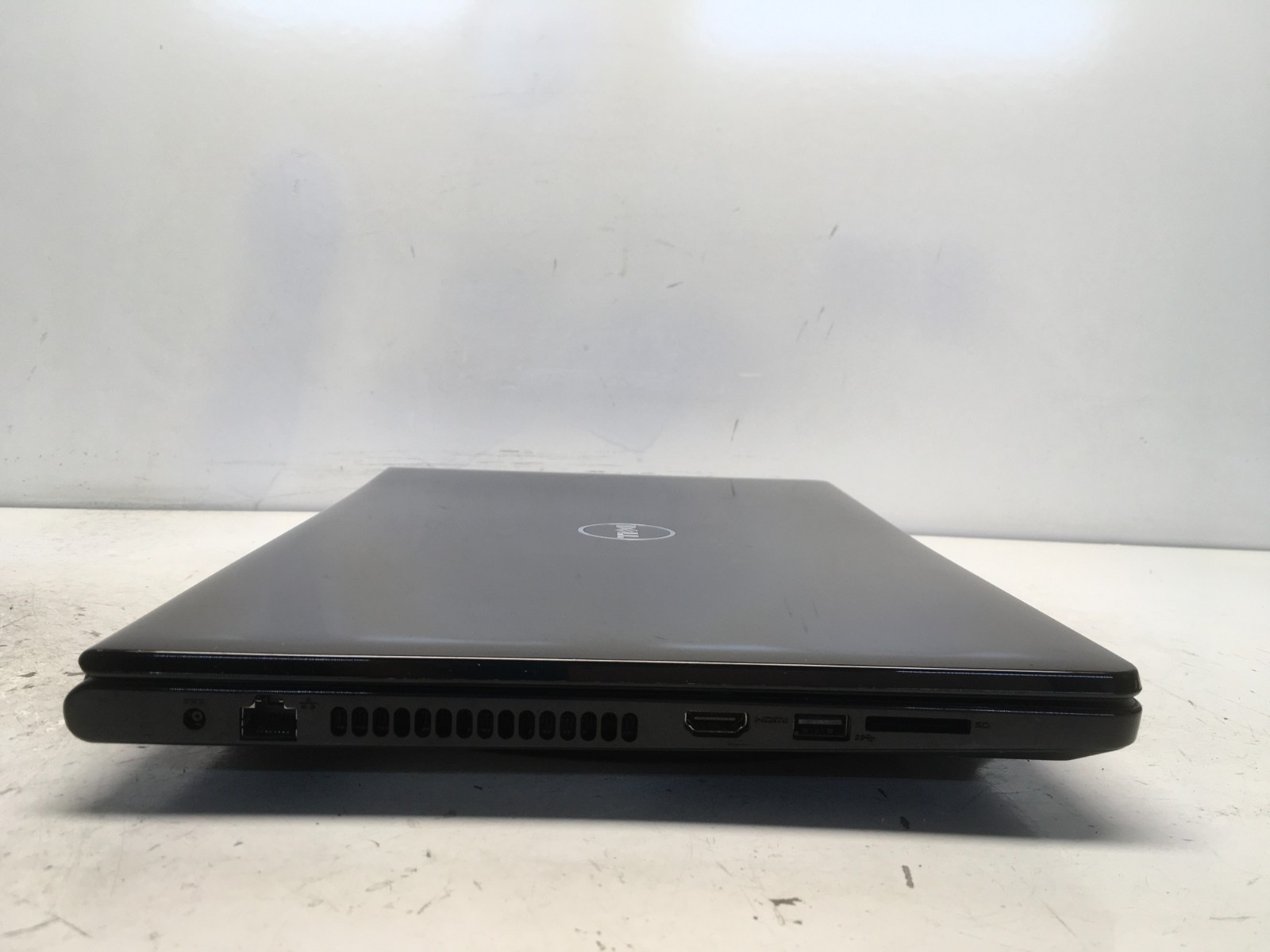 Dell Inspiron 15 5555 AMD A8-7410 Quad-Core 2.2GHz NoRAM NoHDD NoBatt ForParts