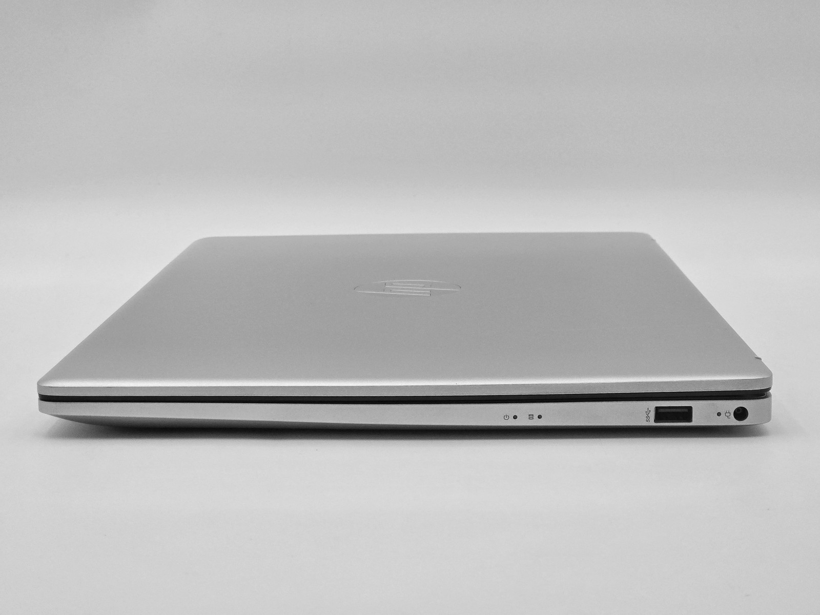 HP Laptop 17-cn0023dx 17″ FHD I5-1135G7 1TB SSD 16GB W11 Webcam