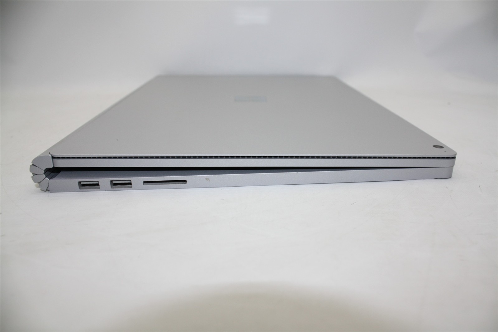 15.6″Microsoft Surface Book 2 1793 i7-8650U 1.90GHz RAM 16GB NVMe 512GB