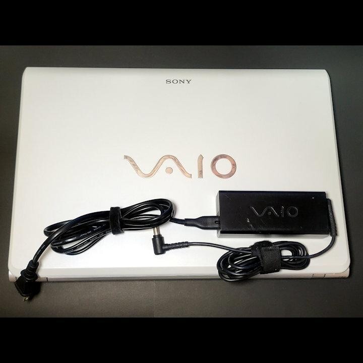 SONY VAIO VPCF118FJ/W White Intel Core i5/4GB/500GB/Windows10 Home d03