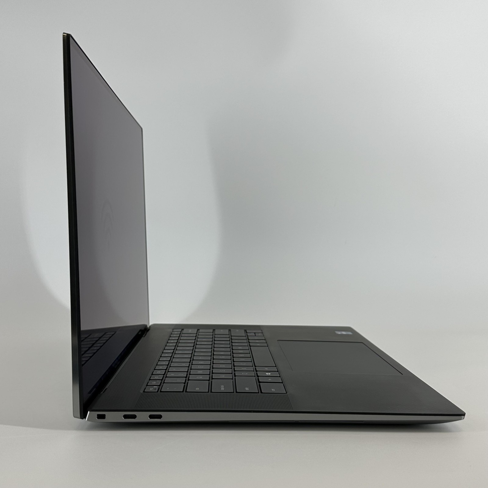 Dell Precision 5760 17 UHD+ TOUCH Xeon W-11955M 2.60GHz 64GB 2TB/512GB RTX A3000