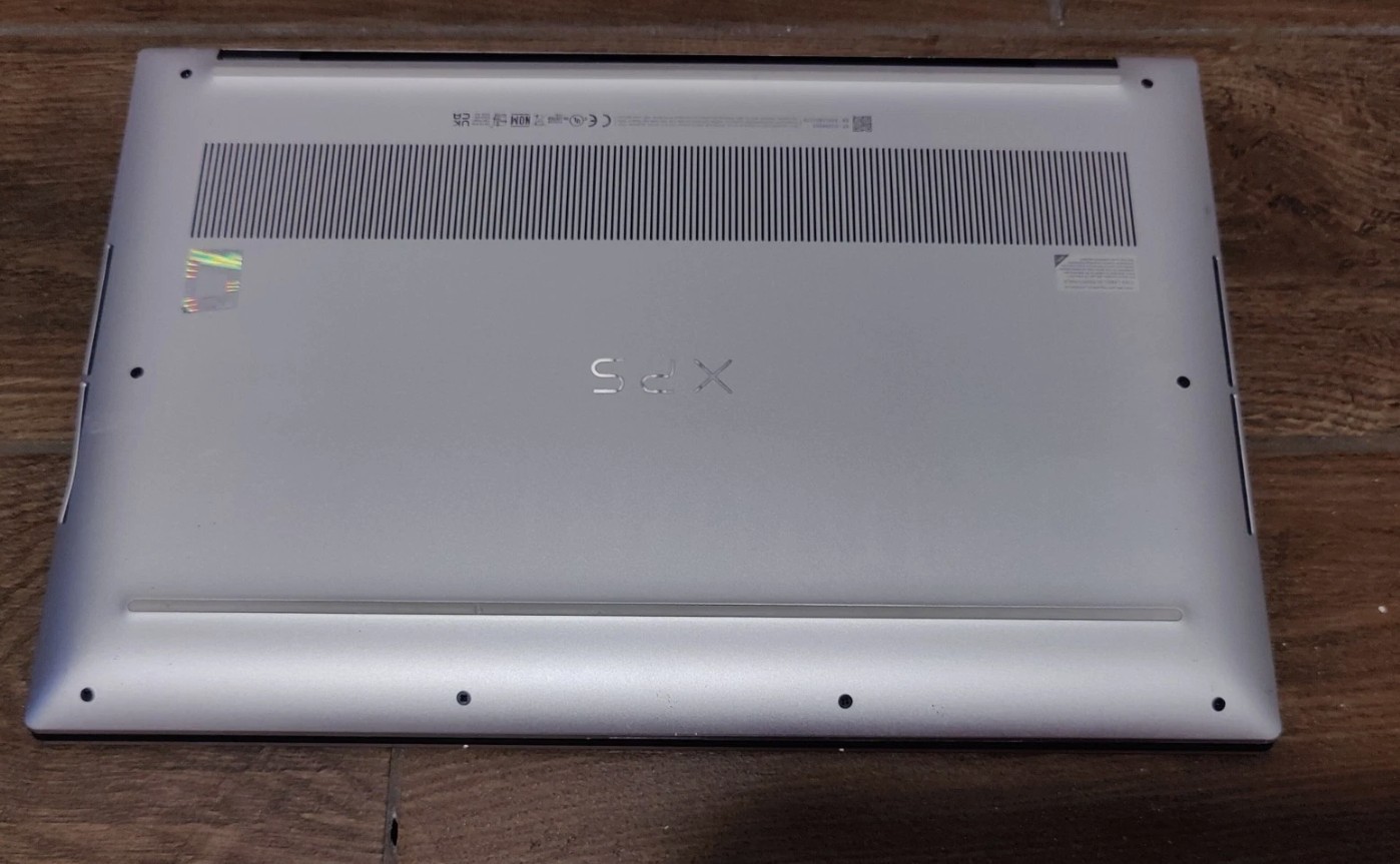 Dell XPS 9530 Intel 13th Gen i7-13700H 1TB SSD, 32GB DDR5 Memory 4K UHD Touch