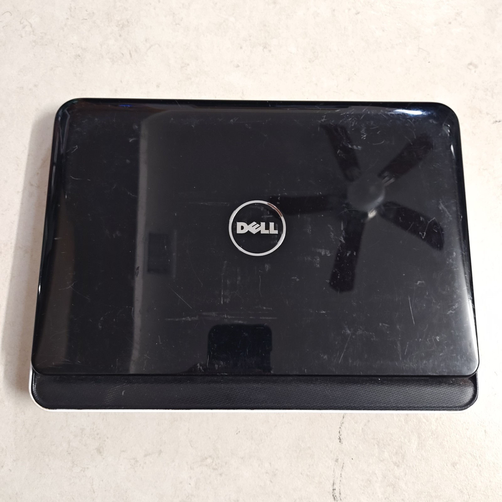 Dell Inspiron Mini 1012 Windows 7 Netbook – 37GB HDD/2GB RAM – READ DESC #3861