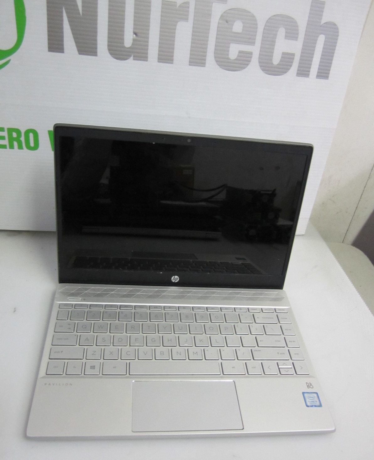 HP Pavilion 13-an0010nr i5-8265U 8GB 1.60GHZ 256GB M2SSD NO OS + AC LAPTOP READ~