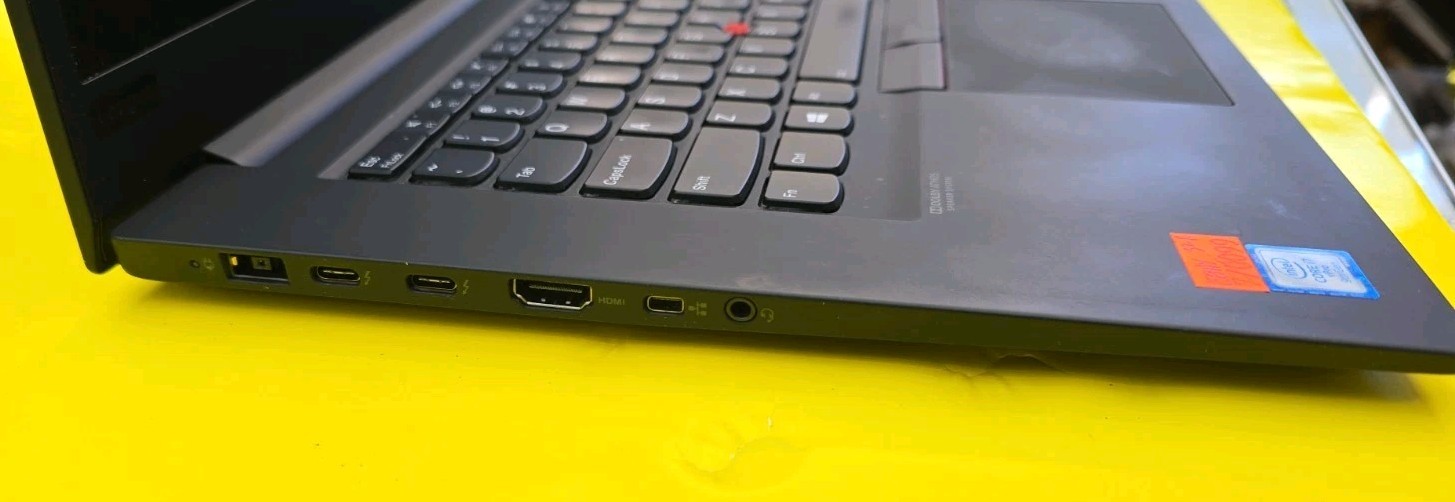 Lenovo ThinkPad P1 2nd Gen 15.6 inch 32GB 256GB HD Intel Core i7 9th Gen 2.60GHz
