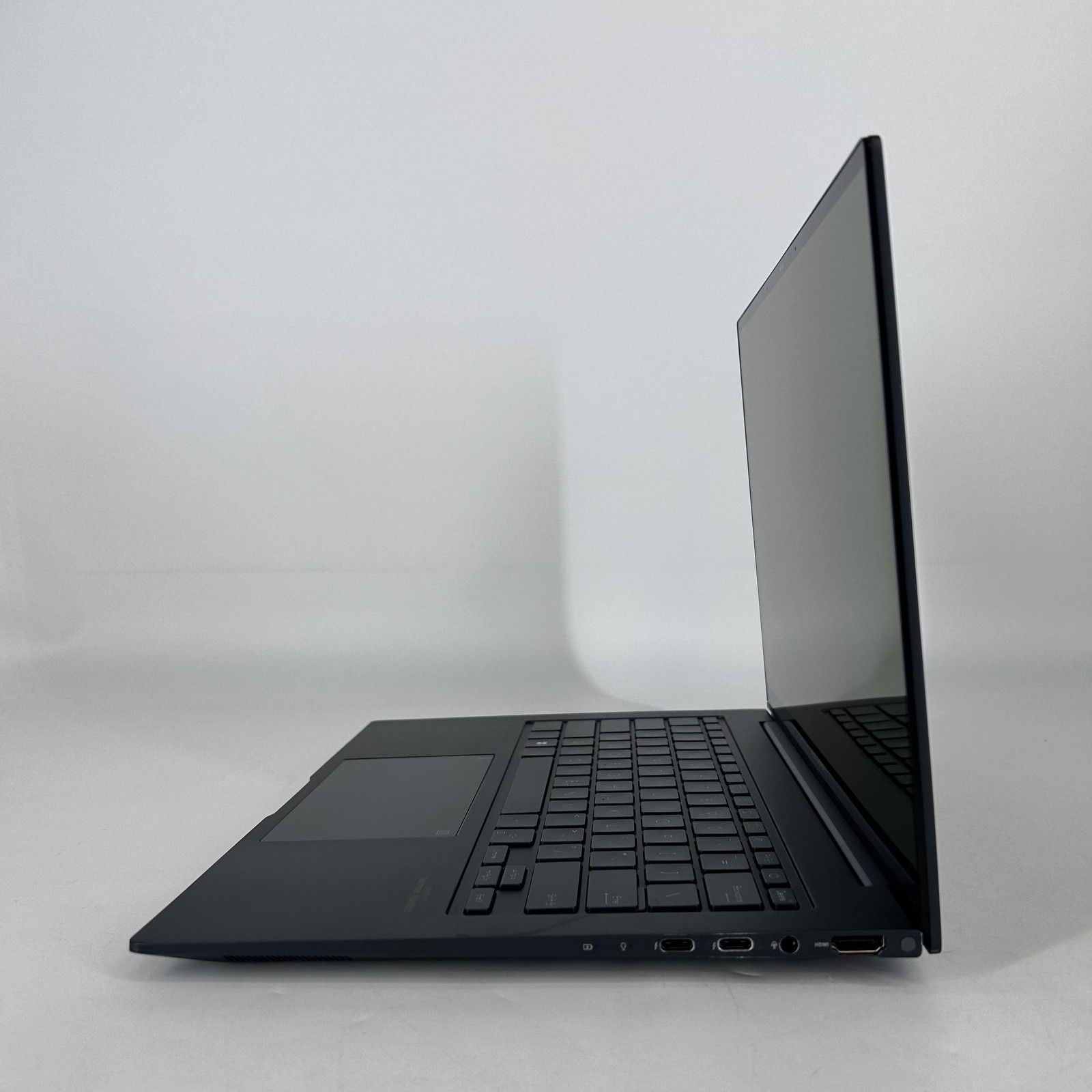 Asus Zenbook 14X QHD+ TOUCH 2.4 GHz i7-13700H 16GB 512GB SSD Good