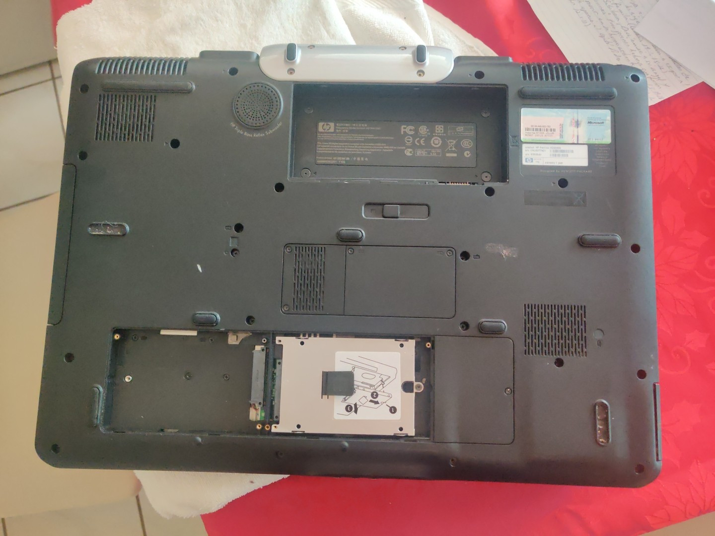 20.1″ Display HP HDX 9300 Series Laptop T8300? CPU As-Is