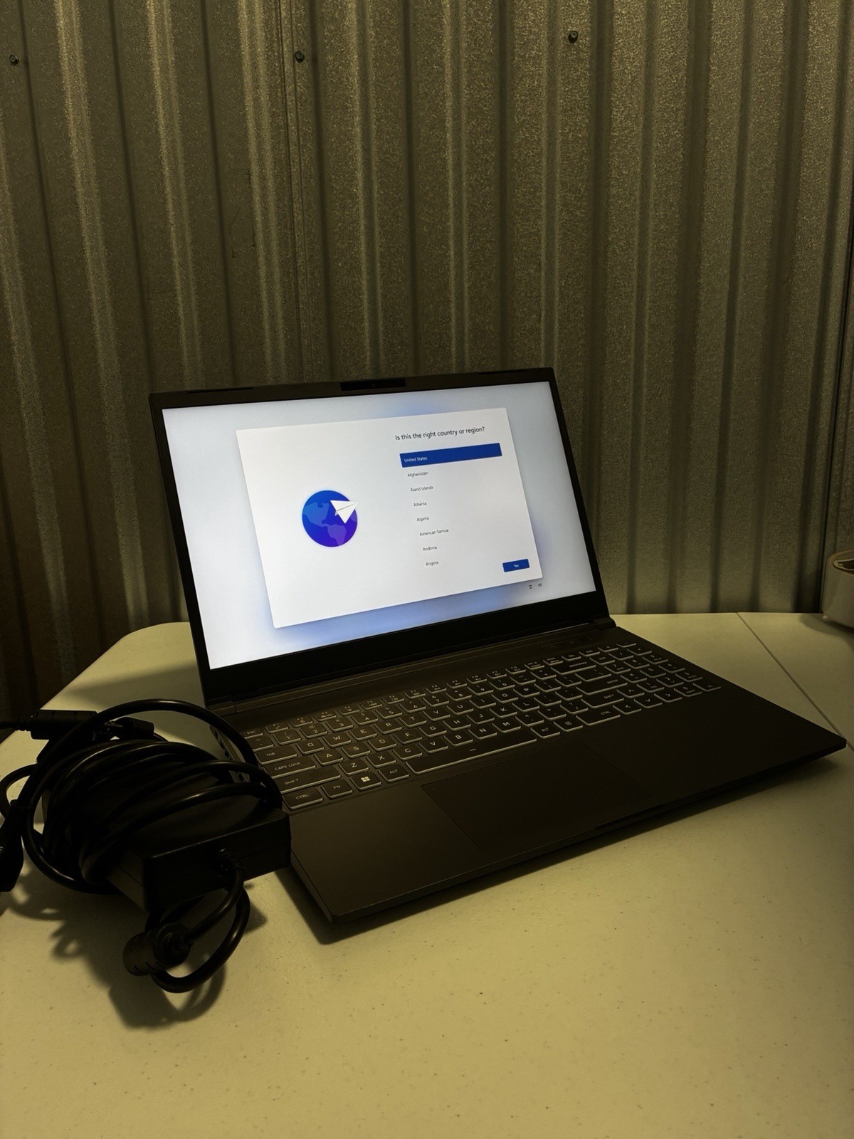 Eluktronics Gaming Laptop Rp-15 G2 RTX 4070 2+4tb Nvme 64gb Ram 15.6 Inch Win 11
