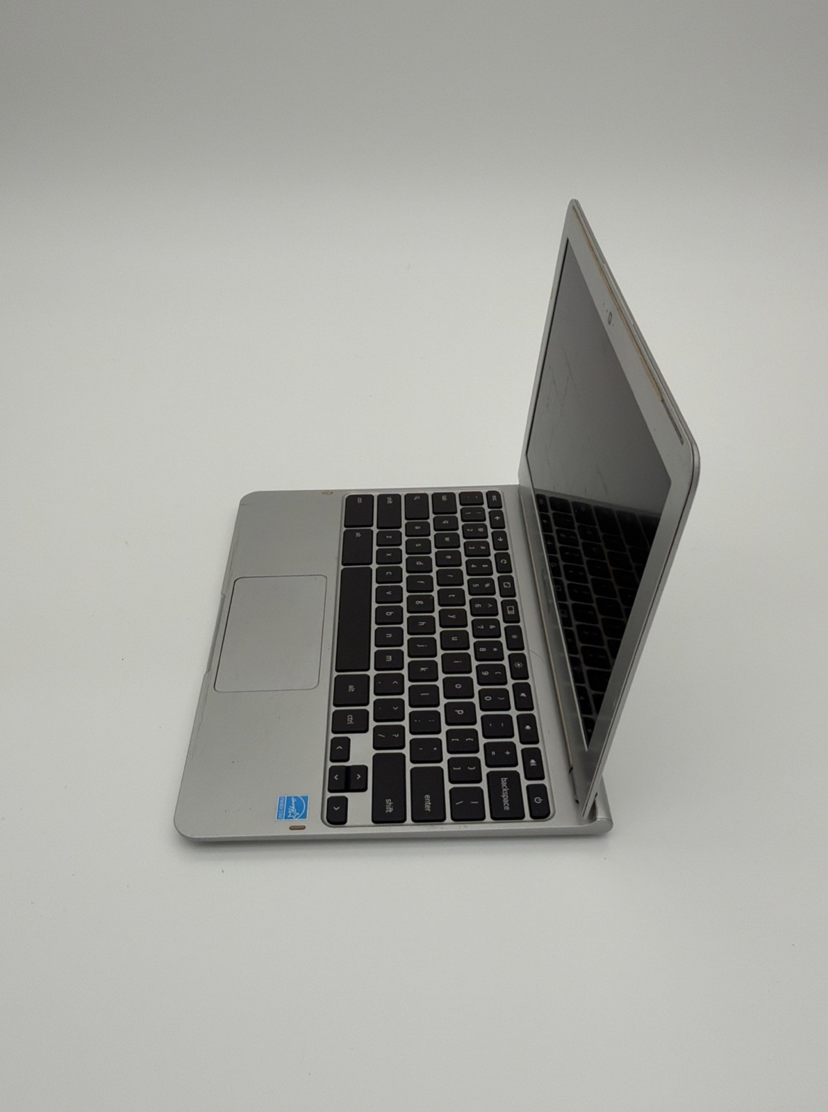SAMSUNG XE303C12-A01US Chromebook – For Parts / Not Working