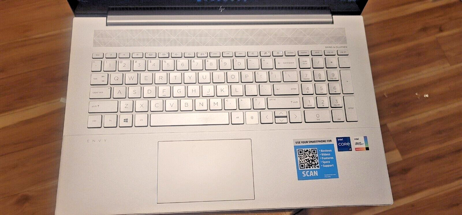 HP ENVY 17m-CG UHD+FULL TOUCH+I7@4.0GHz+1 TB M2 G-4 SSD+16GB DDR4 Ram+XE GPU+F/S