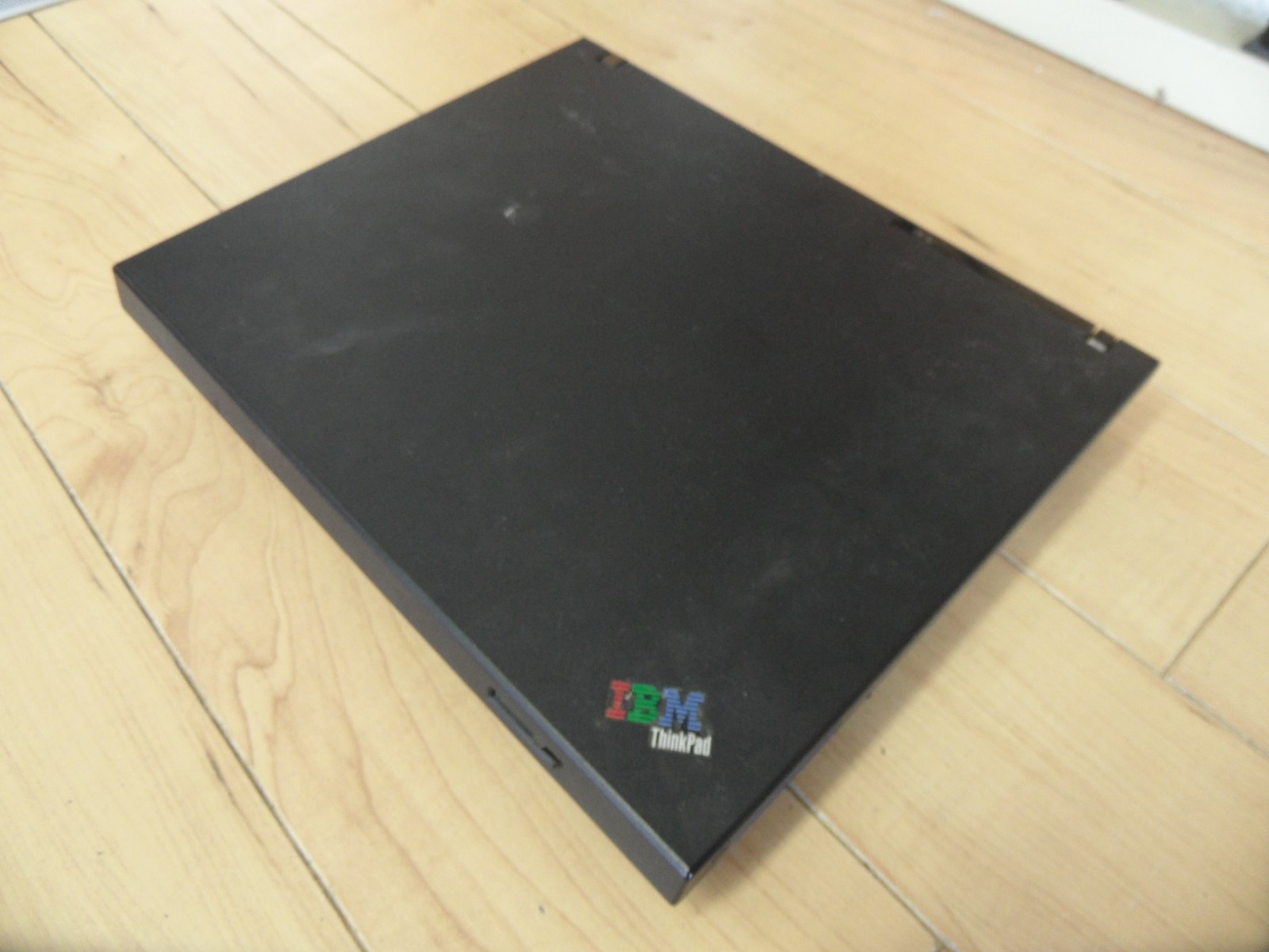 IBM ThinkPad R51 Laptop For Parts Posted Bios 30GB Hard Drive Wiped *