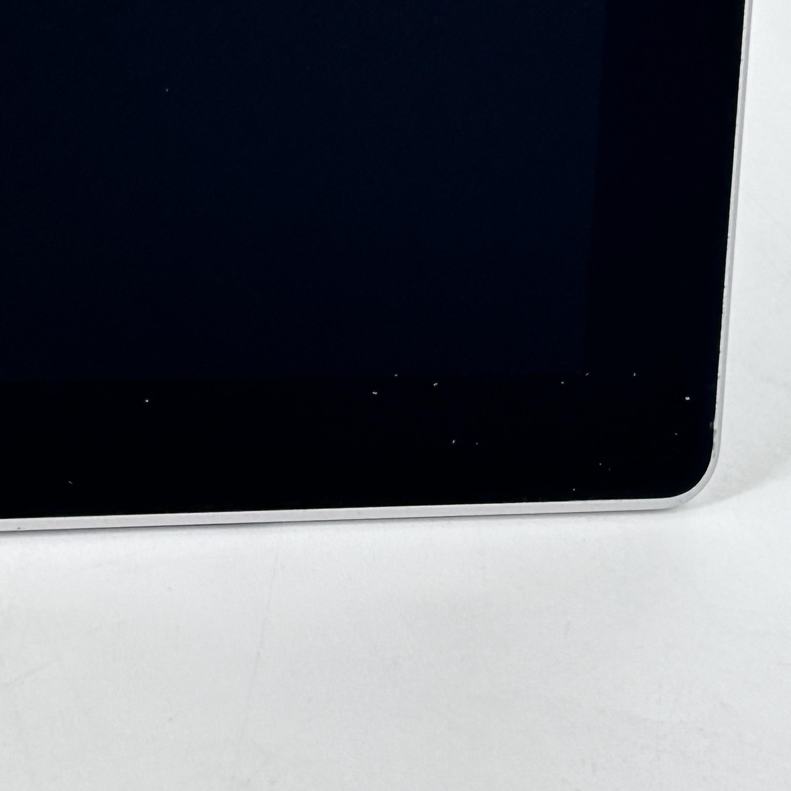 Surface Pro Gen 5 13″ QHD+ TOUCH Intel Core m3-7Y30 1.0GHz 4GB RAM 128GB SSD