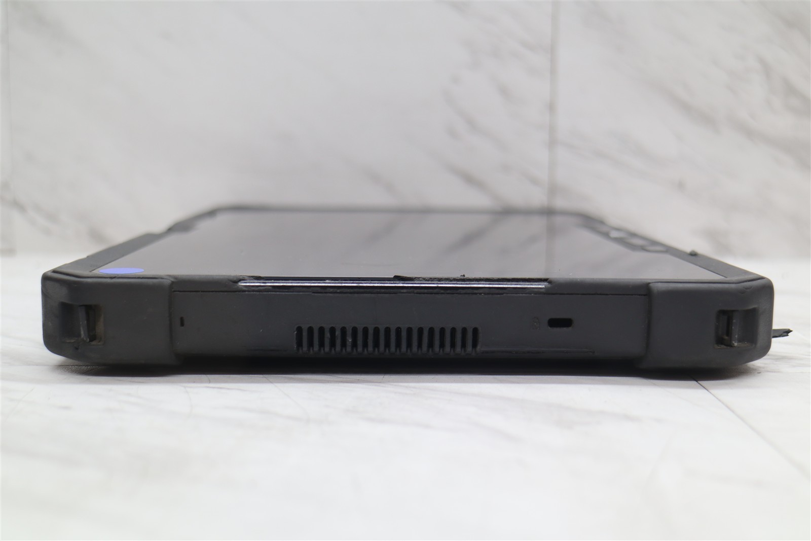 Dell Latitude 7212 Rugged Extreme Intel Core i5-7300U 8GB 128GB Tablet & Adapter