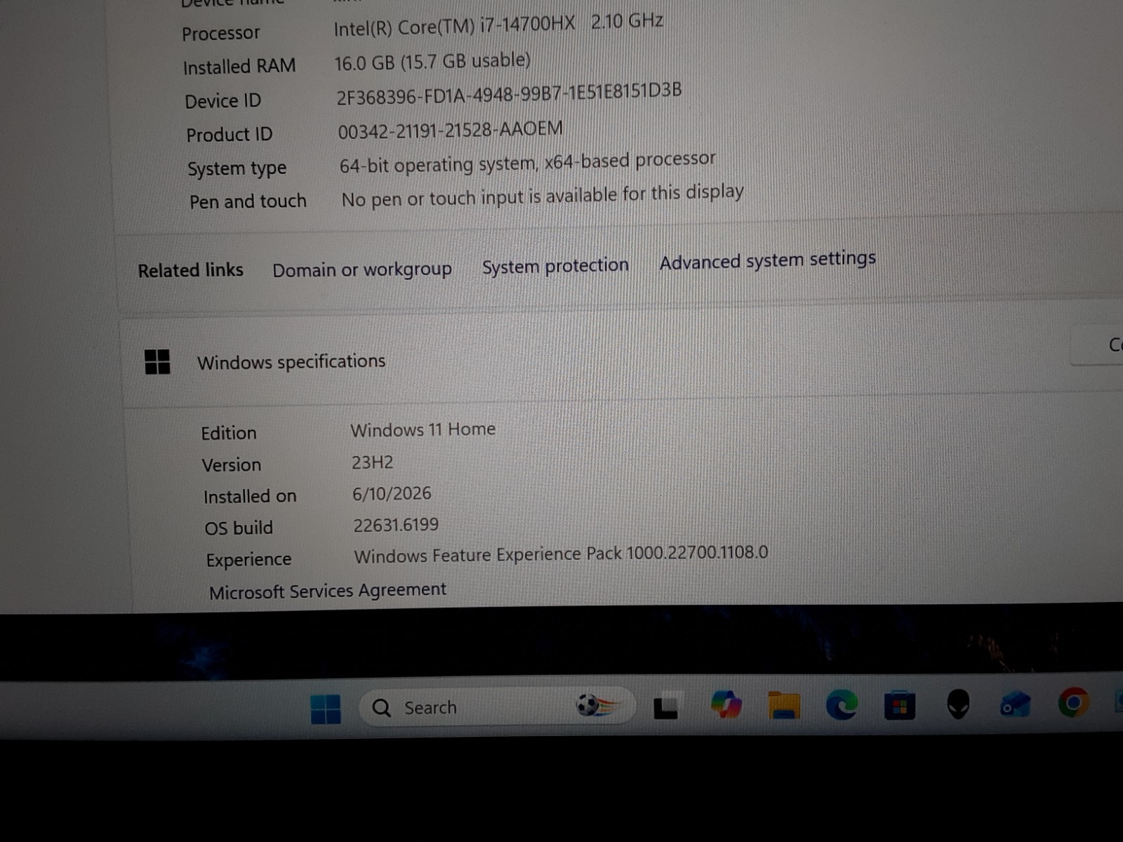 Alienware M18 R2 Gaming Laptop RTX 4070 / i7-14700HX/1TB SSD/16GB RAM