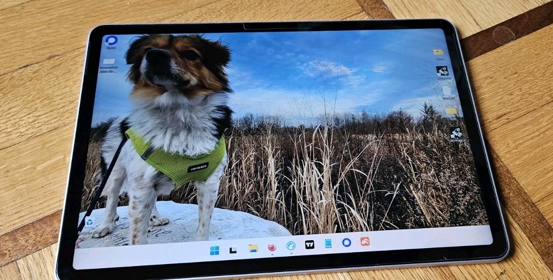 Microsoft Surface Pro 12″ Snapdragon X Plus 16GB DDR5 256GB SSD Windows 11 Home