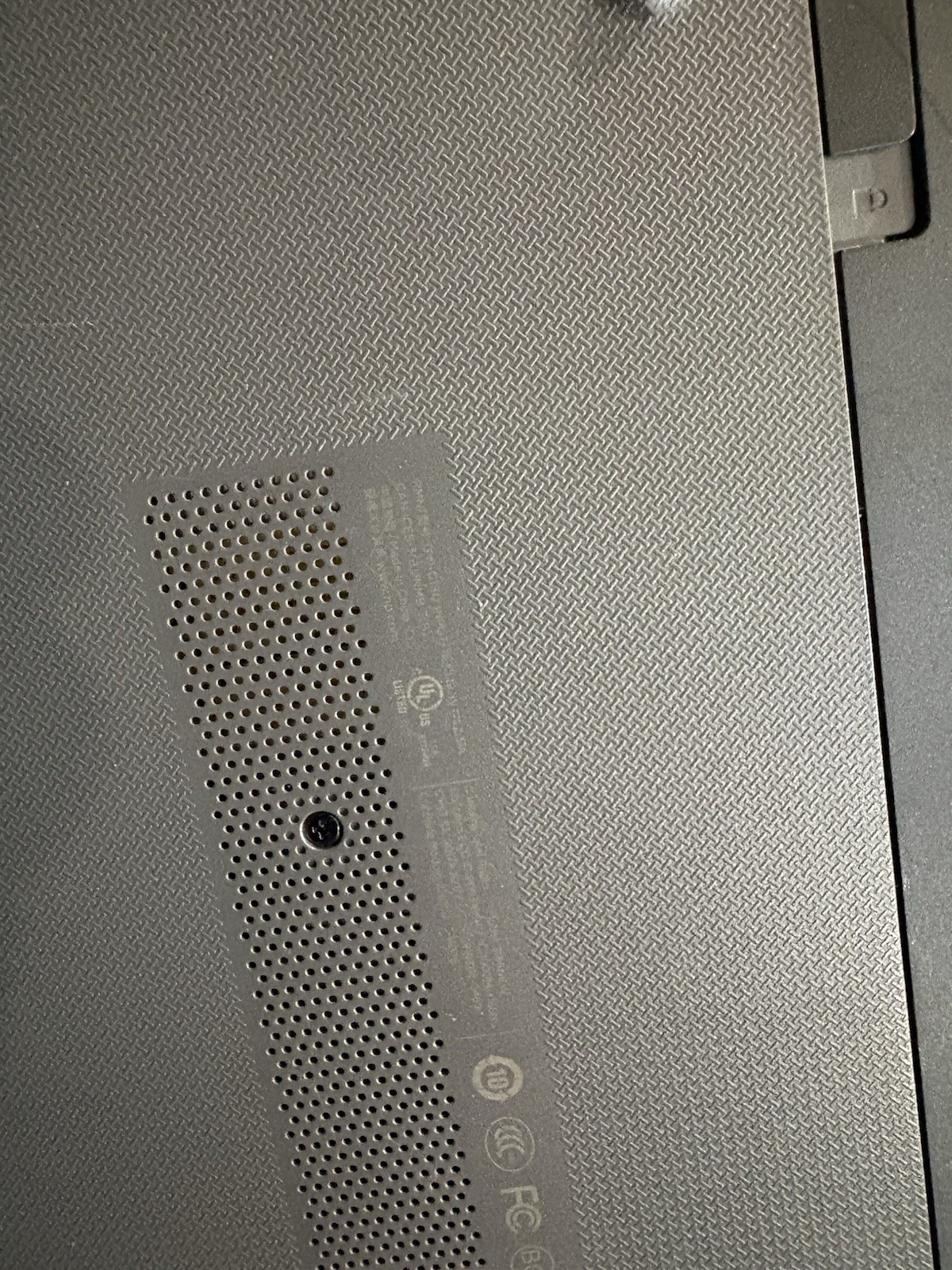hp 3168ngw laptop For Parts Or Repair