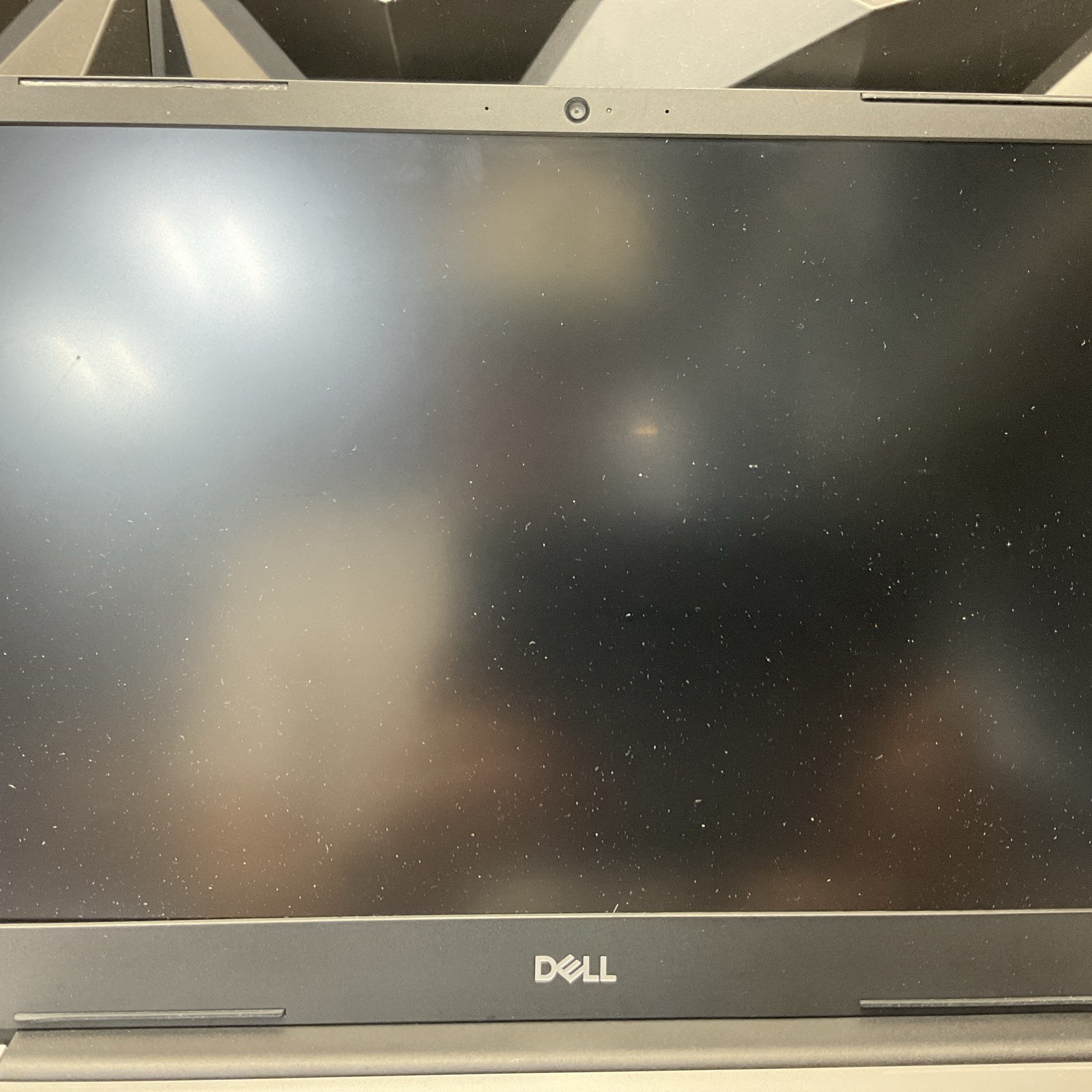 Dell Inspiron 5585 / Ryzen 5 3500U / 8GB RAM / 256GB SSD / Windows 11 Pro / C20
