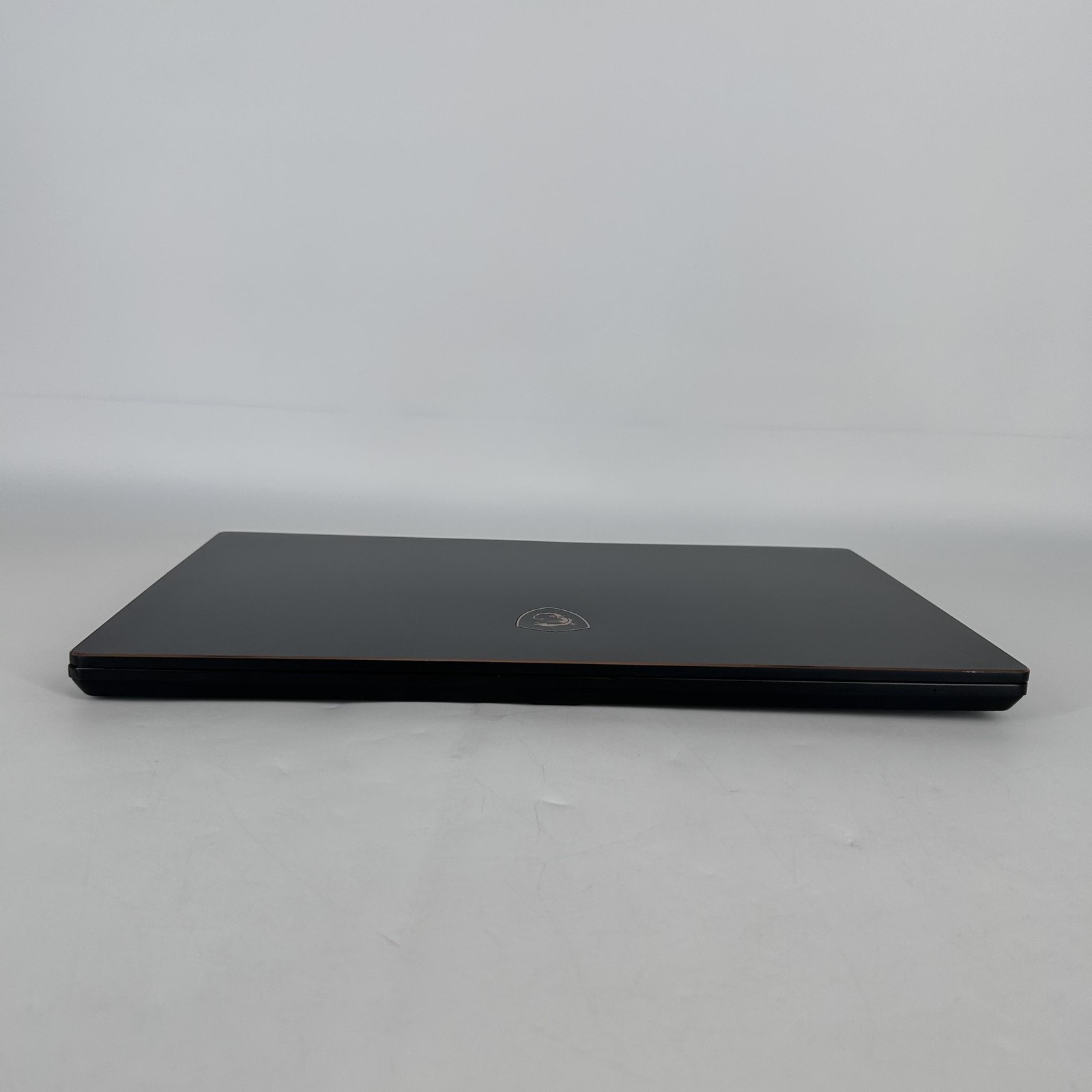MSI Stealth GS75 17 FHD i7-9750H 2.60GHz 16GB 1TB SSD RTX 2070 Max-Q BENT FRAME